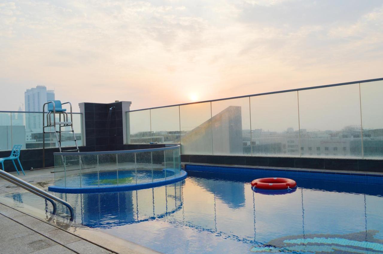 Tulip Al Barsha Hotel Apartment Дубай Экстерьер фото