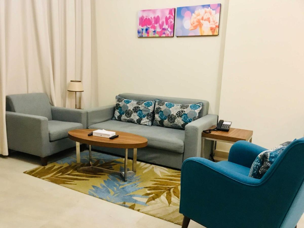Tulip Al Barsha Hotel Apartment Дубай Экстерьер фото