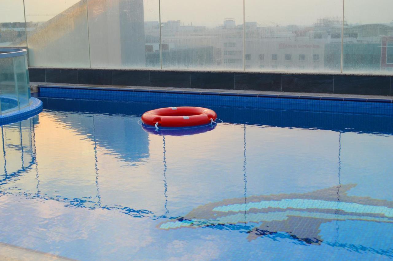 Tulip Al Barsha Hotel Apartment Дубай Экстерьер фото