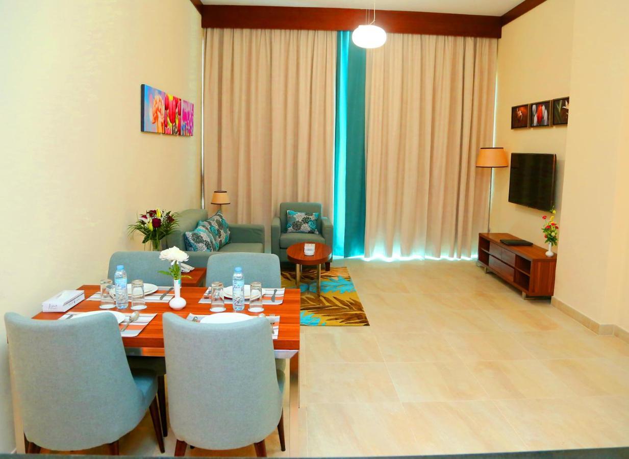 Tulip Al Barsha Hotel Apartment Дубай Экстерьер фото
